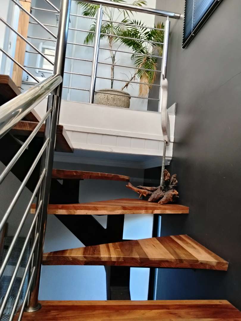 To Let 3 Bedroom Property for Rent in Fraaiuitsig Western Cape